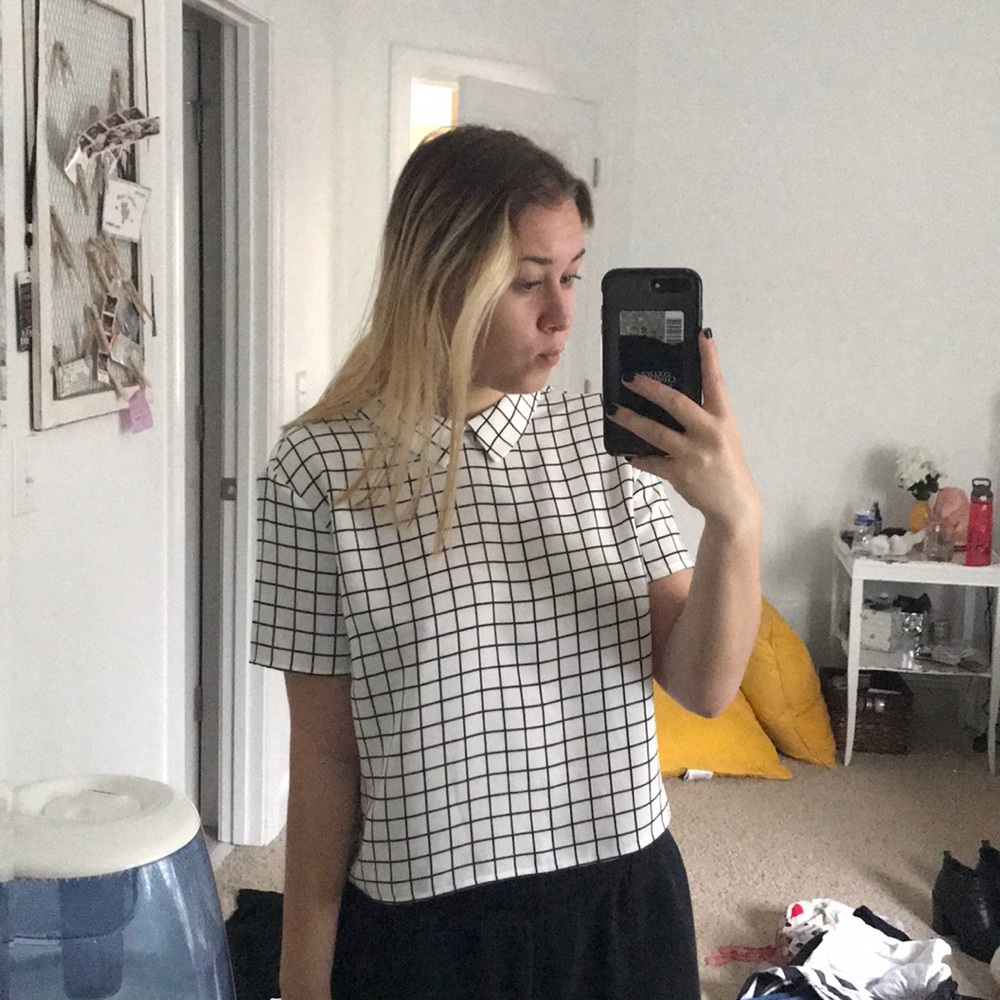 Grid Patterned Collar Shirt